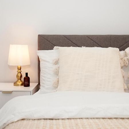 Excellent, Three Bedroom North London Apartment With Free Parking Экстерьер фото