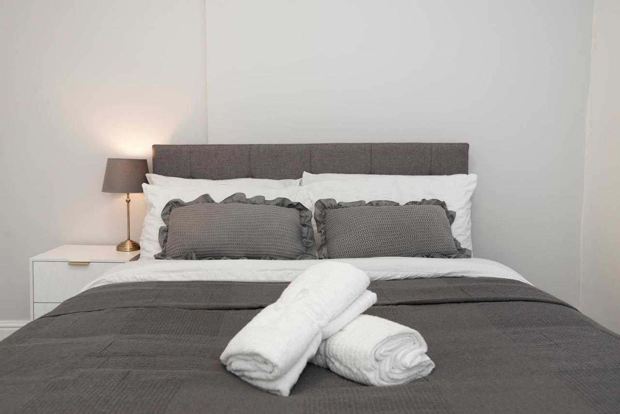 Excellent, Three Bedroom North London Apartment With Free Parking Экстерьер фото